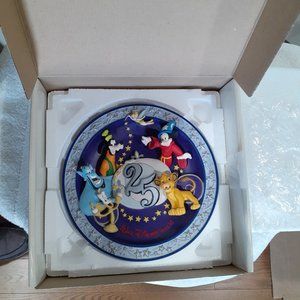 Walt Disney World 25th Anniversary 3D Plate 1996 Magical Time In Place